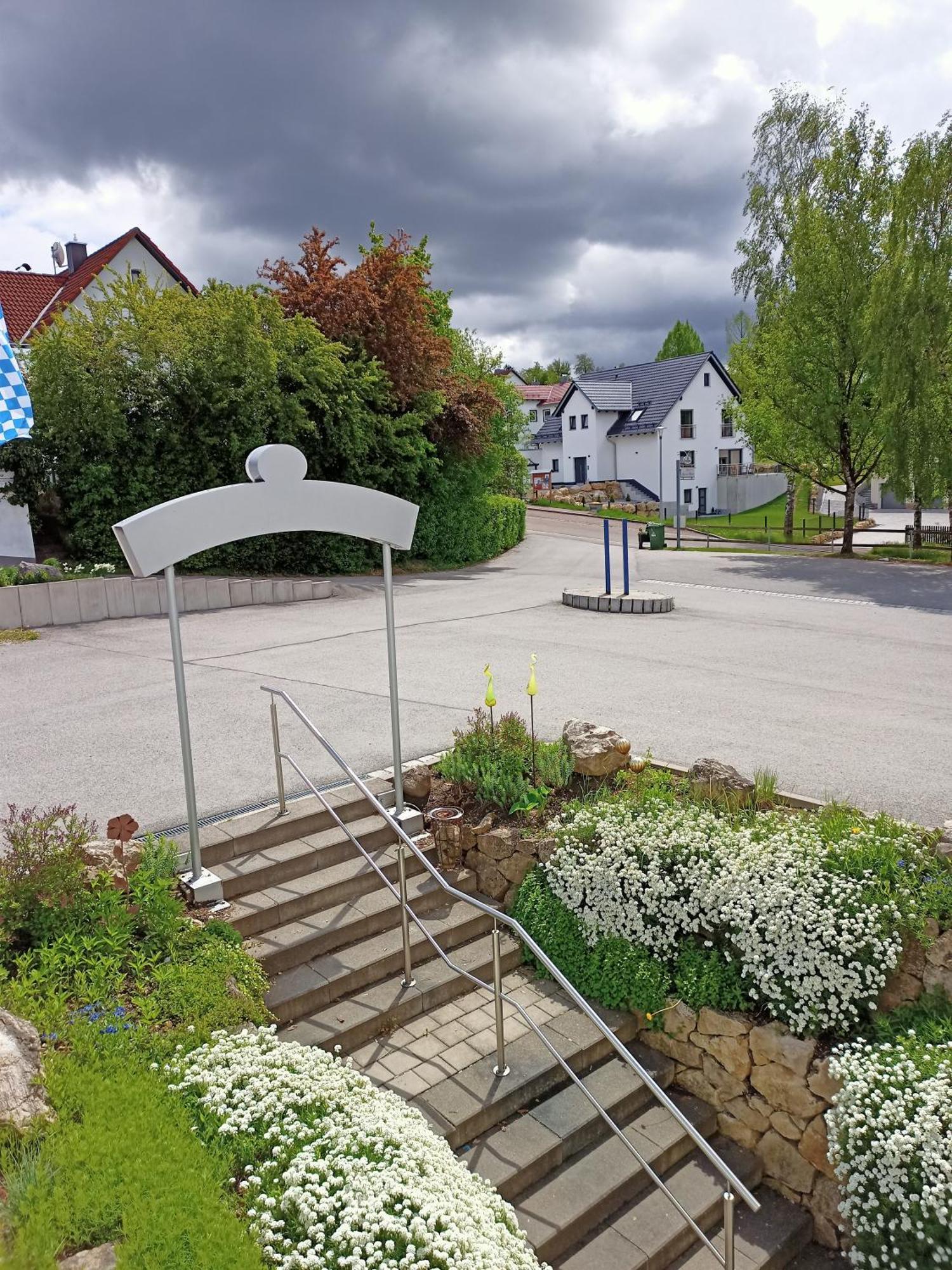 Hotel - Gasthof Erber Sinzing Bagian luar foto